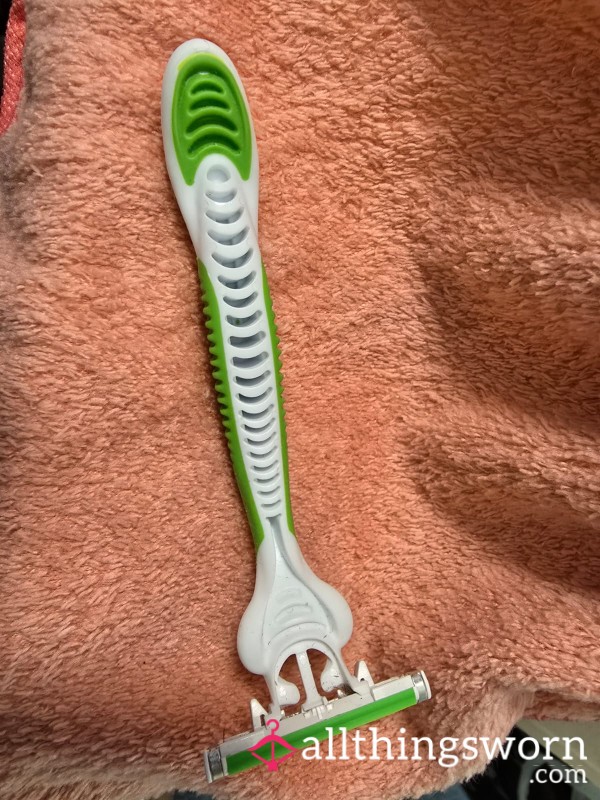 Razor For Silky Folds