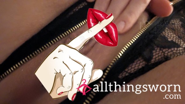 Read My Lips - Custom C*m Clips
