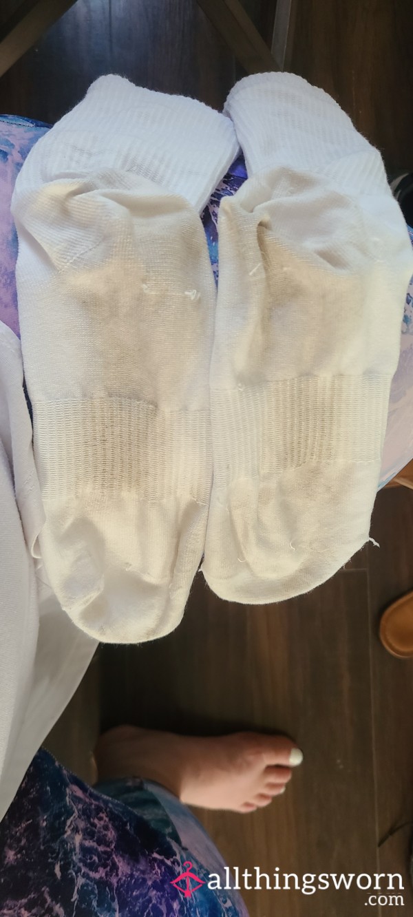 Ready To Ship 📬 Sweaty Gym White Crew Socks