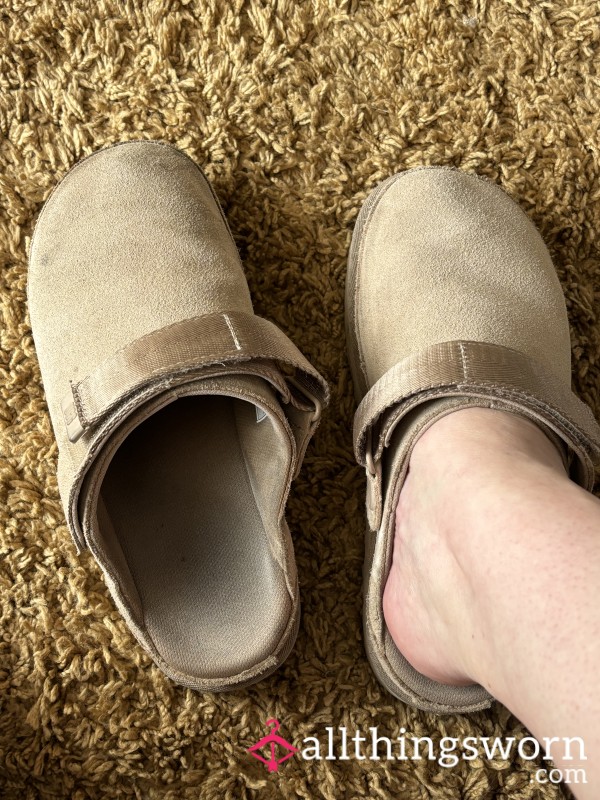 Really Smelly Ugg Goldenstar