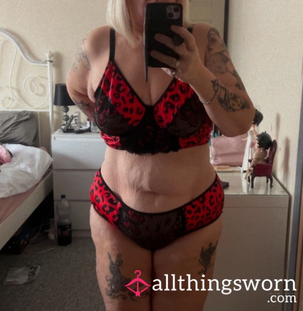 Red And Black Bra And Panty Set , Plus Size Free Delivery