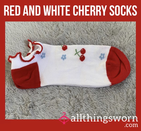 Red And White Cherry Socks🍒