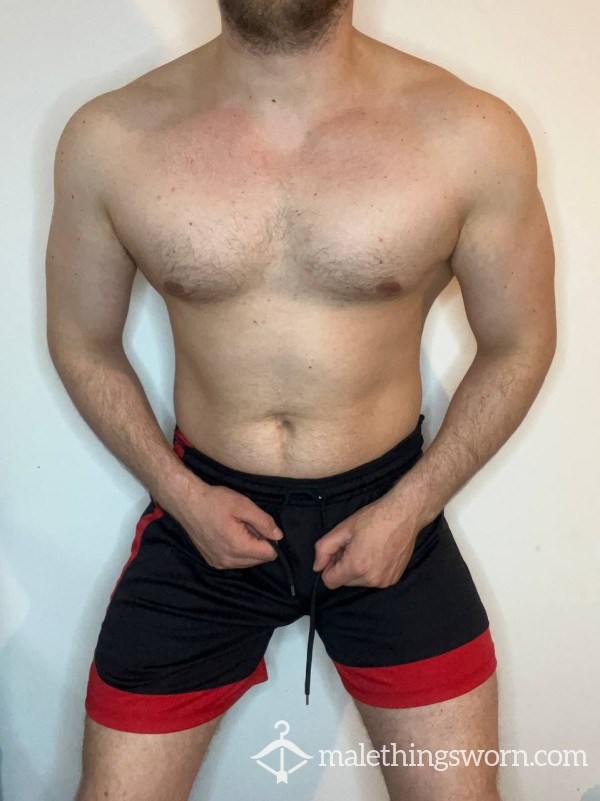 RED BALCK SHORTS