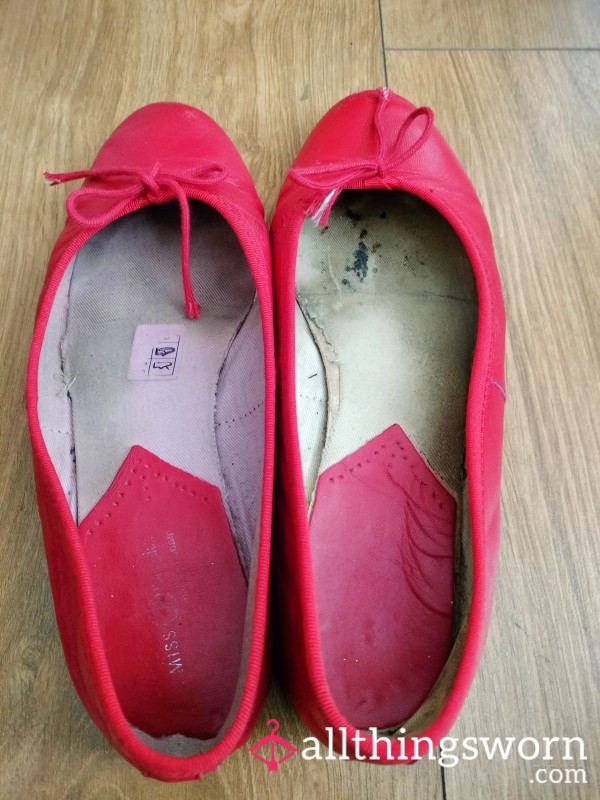 Red Cheesy Ballet Flats ♥️