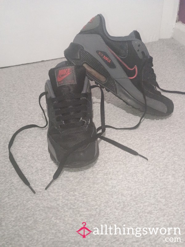 Red Black And Gray Air Maxes 🖤♥️