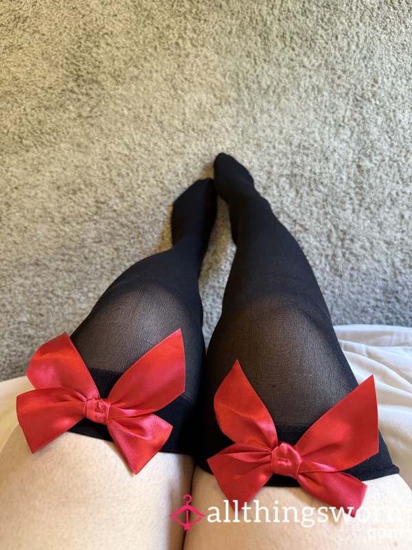 Red Bow Stockings