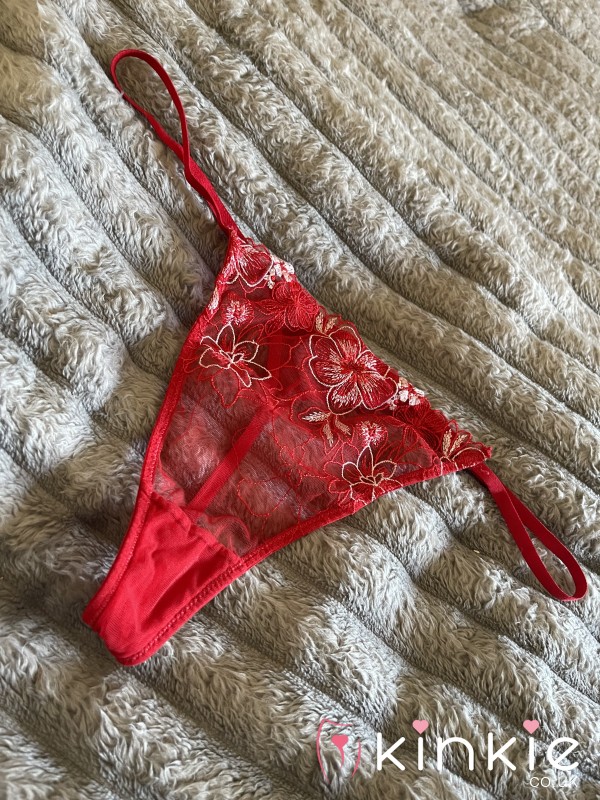 Red Flor*l G-string Uk16