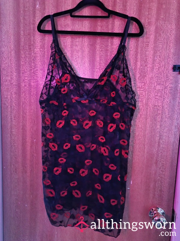 Red Kisses Dress <3