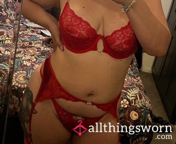 Red Lace 3-Piece Lingerie Set ❤️ Flirty, Feminine & Lightly Worn