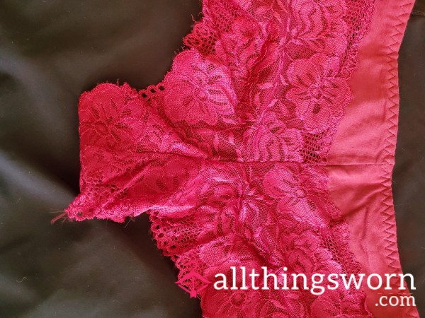 Red Lace Boyshorts 🖤