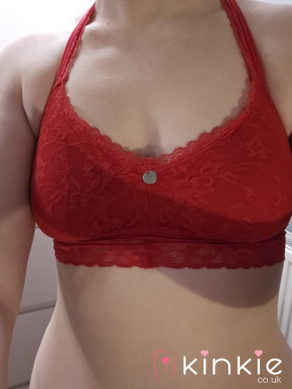 Red Lace DKNY Bra