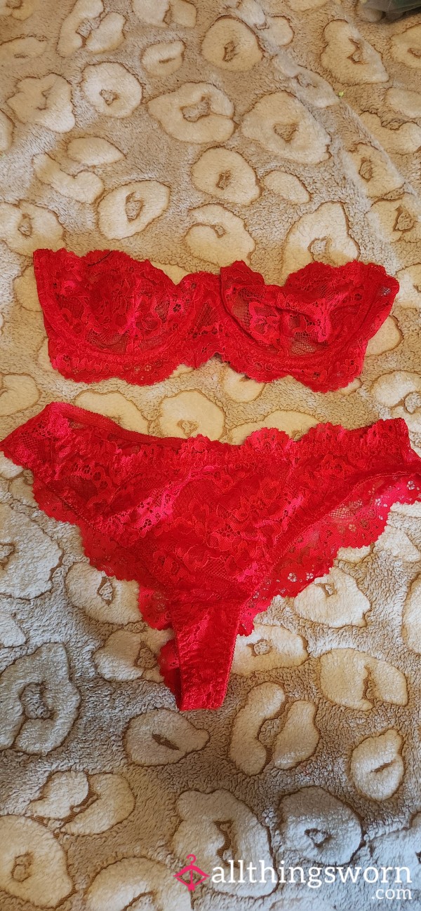Red Lace Set