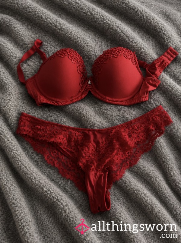 Red Lace Set ❤️ Worn By Two Slim Women
