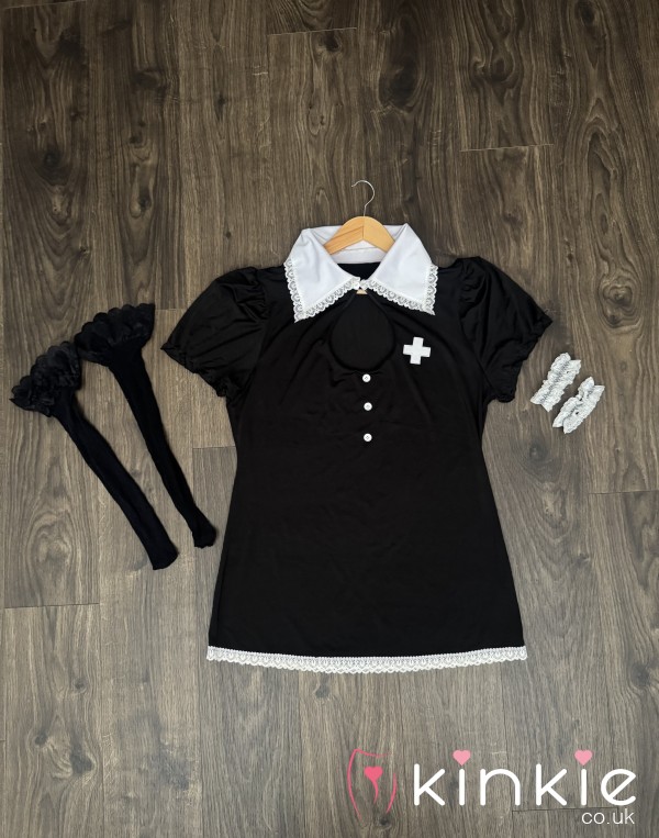 HOT GOTHIC NURSE OUTFIT 😈