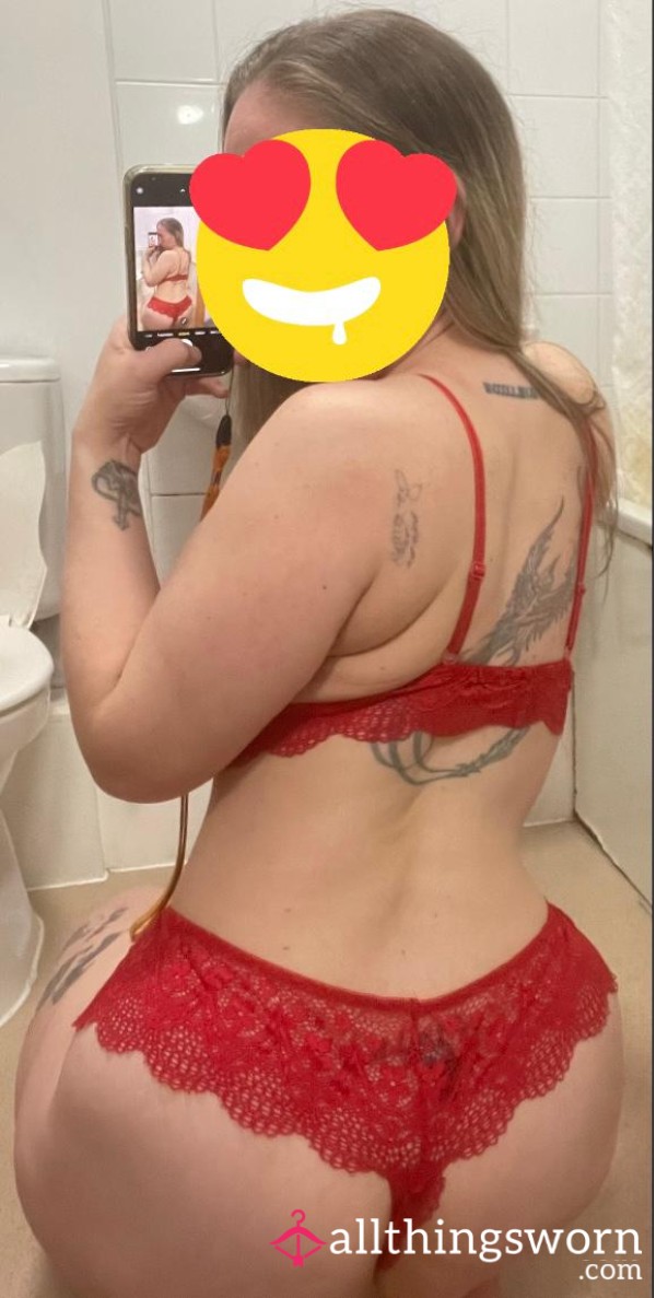 Red Lace Set