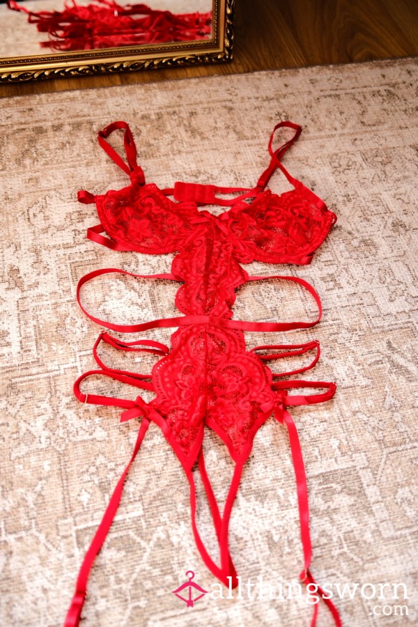 Red Lacy Crotchless Lingerie, 48hr Wear 🍒