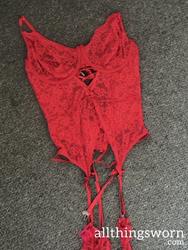 Red Lingerie – Heat You Can Smell