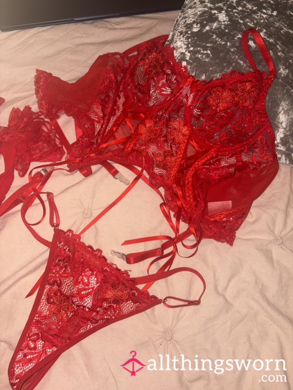 Red Lingerie Set🌶️❤️‍🔥
