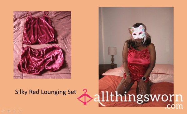 Red Lounging Set