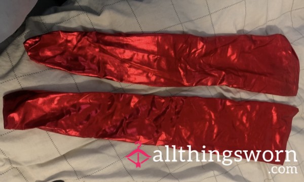 RED S**Y HOLD UPS
