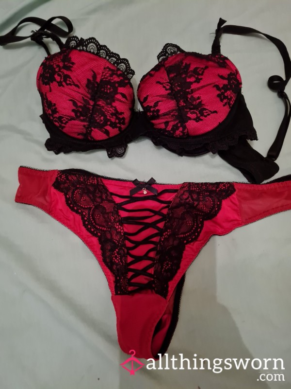 Red S**y Lacy Bra And Panties Set