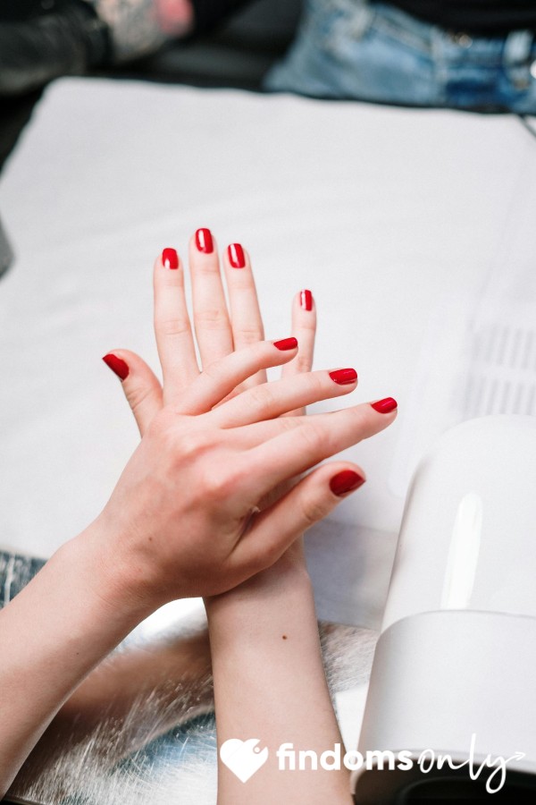 Red Siren Mani/Pedi