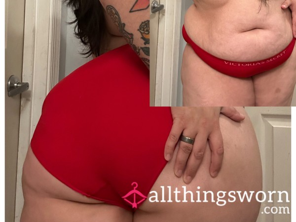 Red & Stretchy! 💋💋