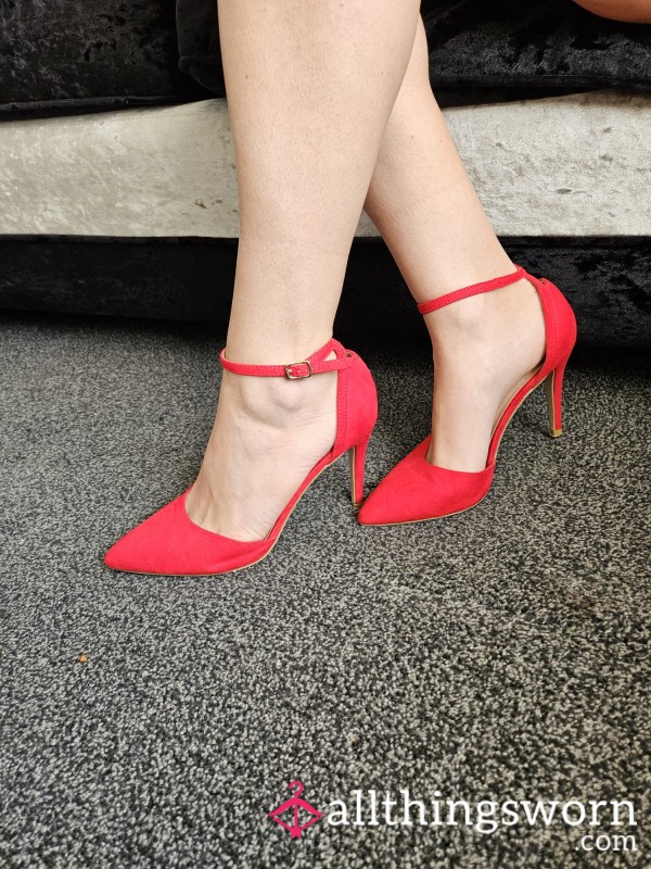 Red Suede Stiletto👠