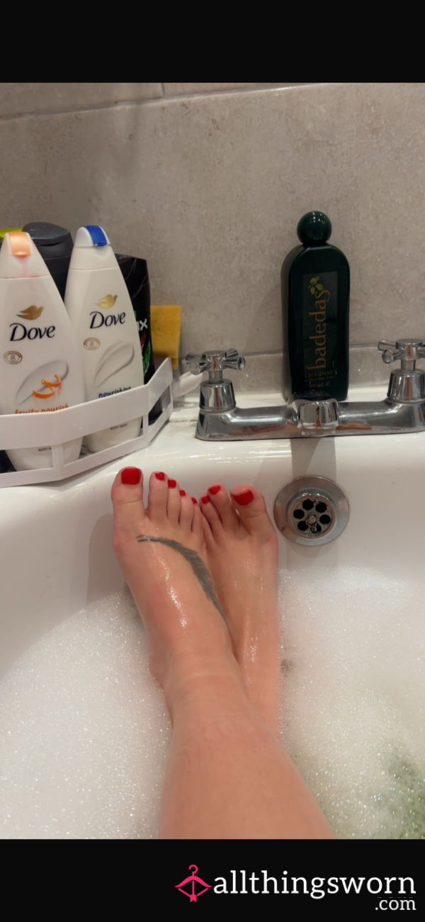 Red Toe Nails