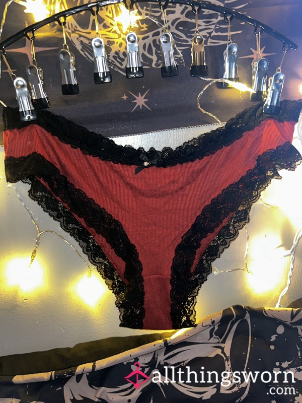 ❤️ Red With Black Lace ❤️