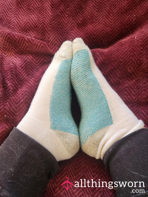 Removing Workout Socks With My Toes!