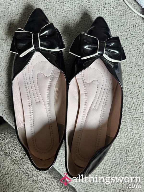 RESERVED - Deposit For Black/White Bow Patent Dress Office Flats