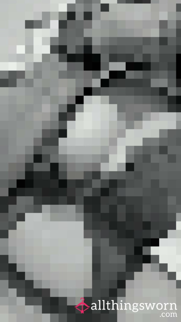 Review 🍒 - The Girls Wanna Know 😌✨