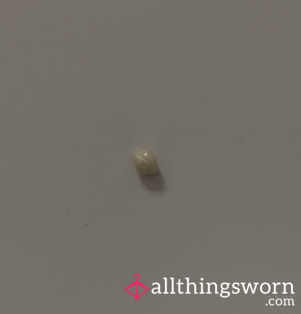 🦶🏻 Rolling Chewed Gum On The Soles Of My Feet