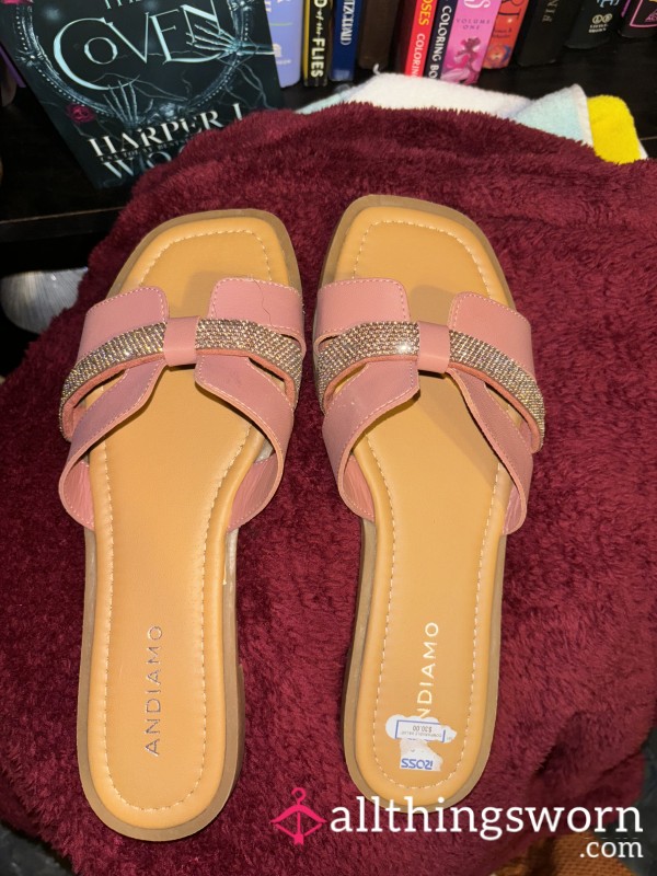Rose Bedazzled Sandals! 🎀
