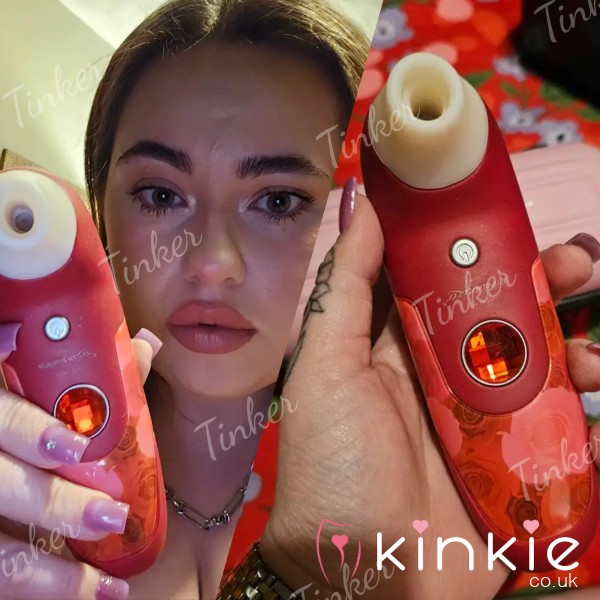 SALE - Rose Print Womanizer Clit Sucker 🌹