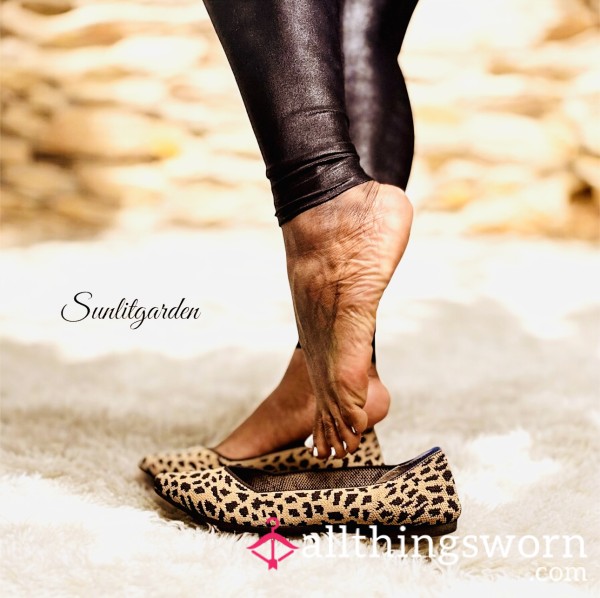 rothys leopard point