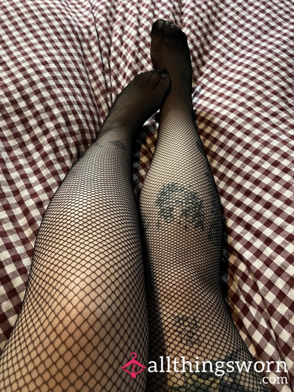 Rubbing Feet Together In Fishnets 🖤