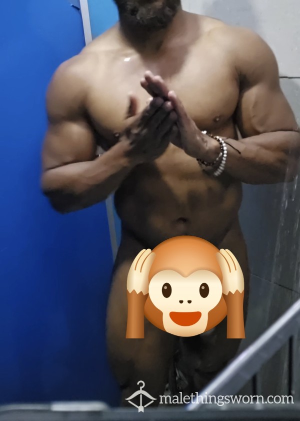 Rubbing My C*m On My Body