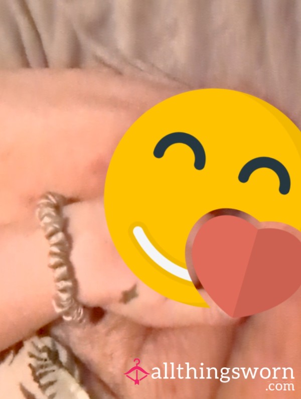 Rubbing My Wet Pu**y For 3 Min 10bucks