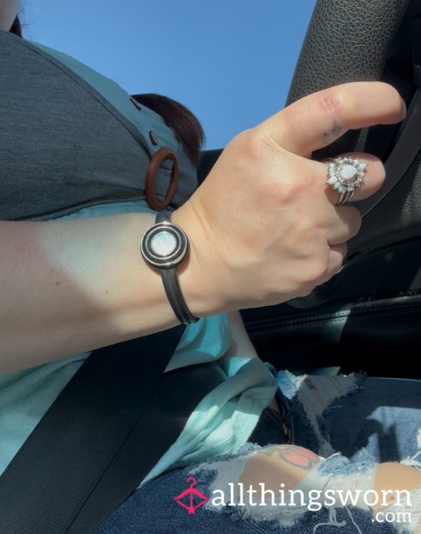 Rubbing One Out In The Car