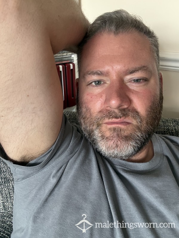 Rubby Chav Wanking On Chair