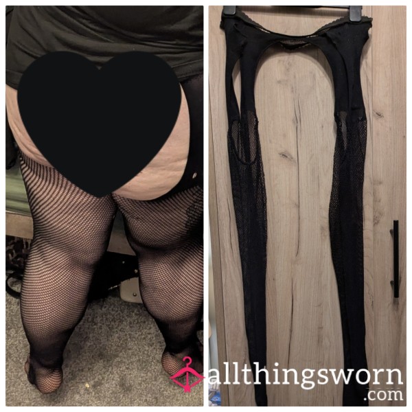Ruined Suspender Type Fishnet Tights