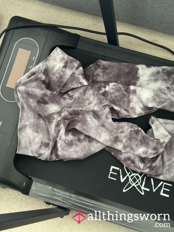 Running Machine Leggings. 2hrs Of Fresh Sweat On Purchase. Free UK Delivery