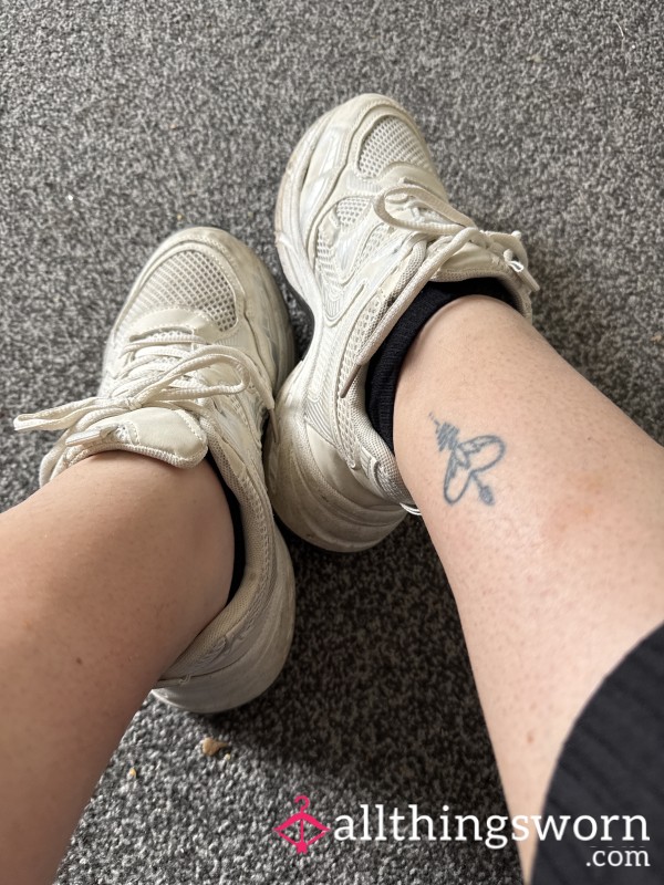 Running Shoes