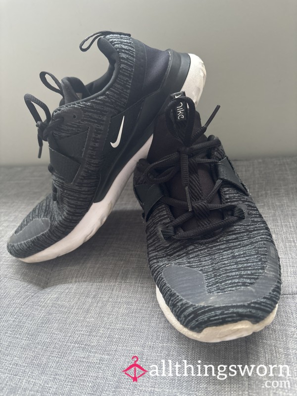 Running Trainers - Very Well Worn 😜