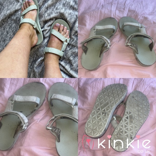 SALE! Sage Green S**y Strappy Teva Sandals 🩴