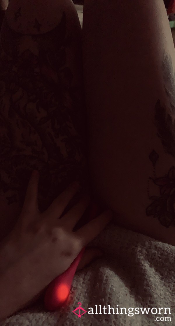 Sale✨ 2 Minute Clip Of Me Slowly Teasing Myself