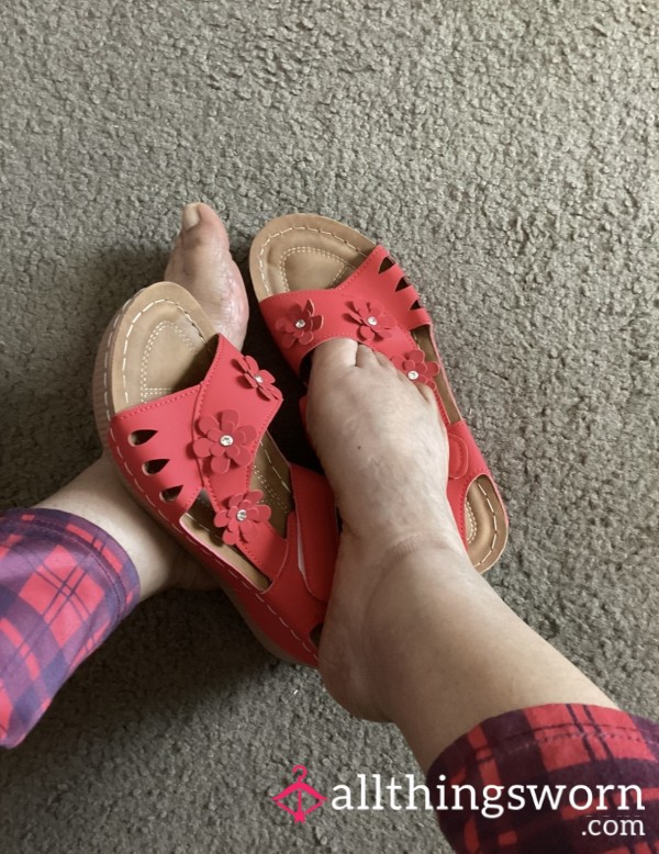 Sandles
