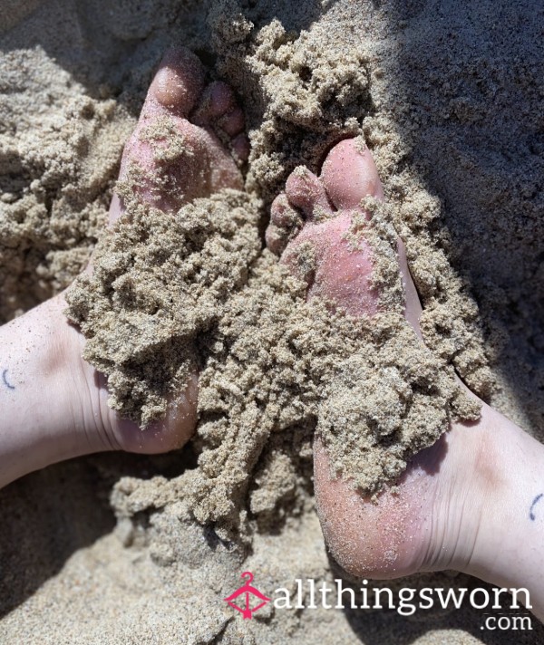 Sandy Feet 🏖️